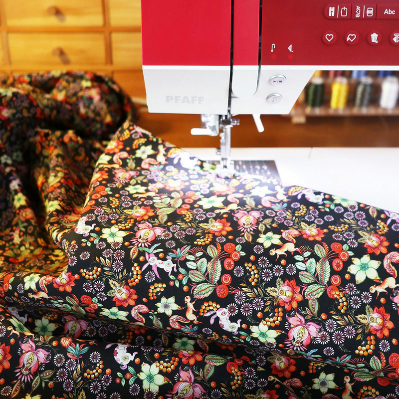 Factory Wholesale 100% Cotton Soft  Print Fabric For Clothing Garment Dress Women
